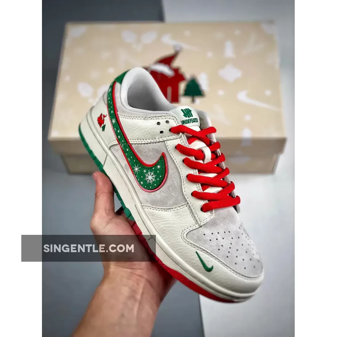 Nike Dunk Low ‘Christmas’ White Red Green