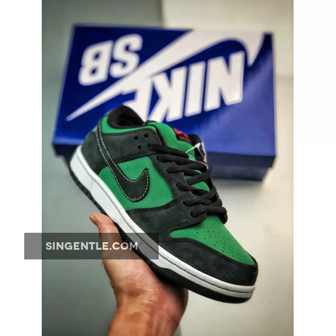 Nike SB Dunk Low Premium ‘Pine Green Woodgrain’